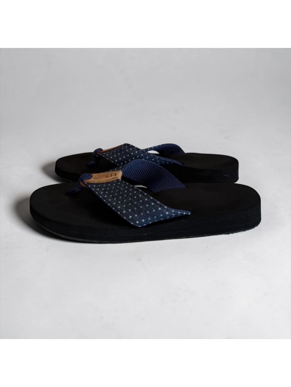 L.L. Bean Women’s Maine Isle Flip-Flops Navy Polka Dot Size 7 Medium